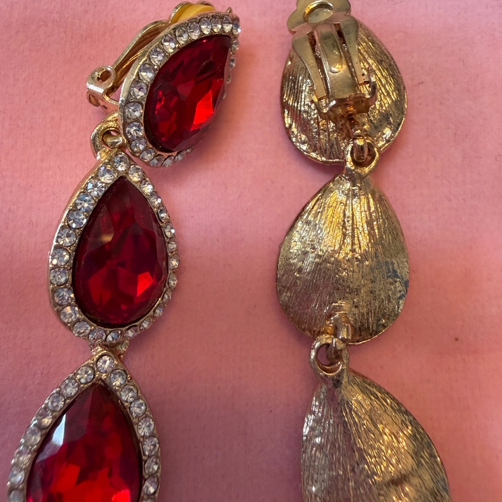 #336 Luxurious Red and Gold Bracelet and Earrings. CZ and Gold Plated. - Picture 4 of 8